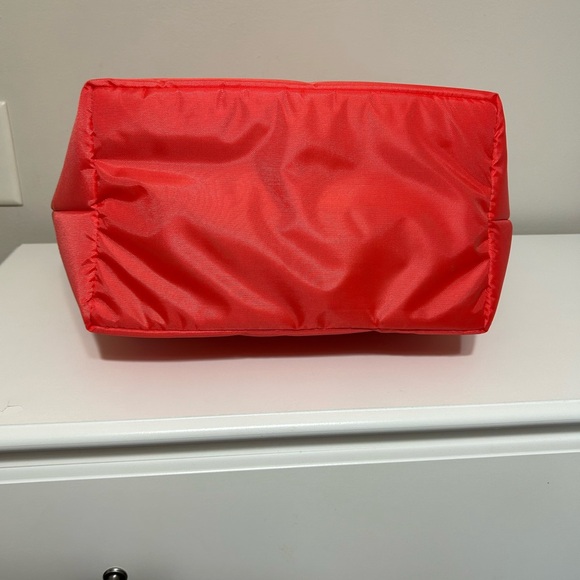 New Insulated Tote - Picture 7 of 11